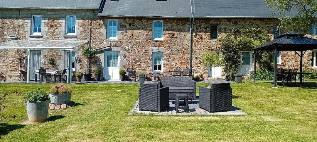 Chambres D'Hotes La Clef Des Champs Montpinchon エクステリア 写真
