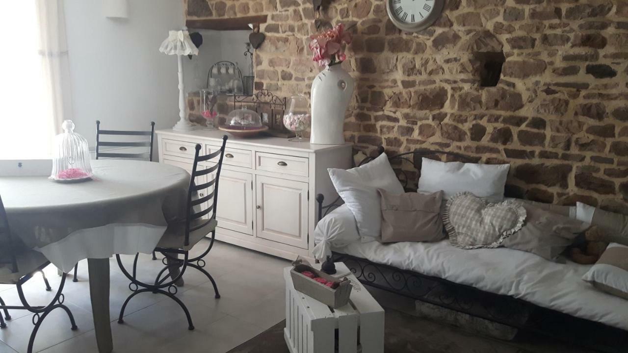 Chambres D'Hotes La Clef Des Champs Montpinchon エクステリア 写真
